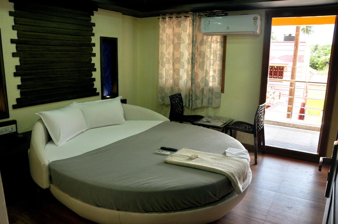 Hotel Anandhiram Heritage Karaikal Esterno foto