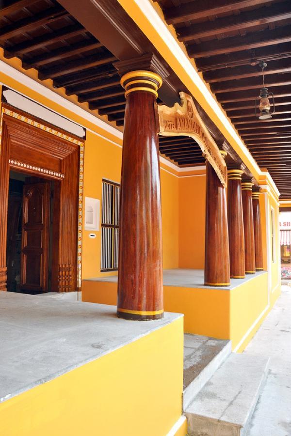 Hotel Anandhiram Heritage Karaikal Esterno foto