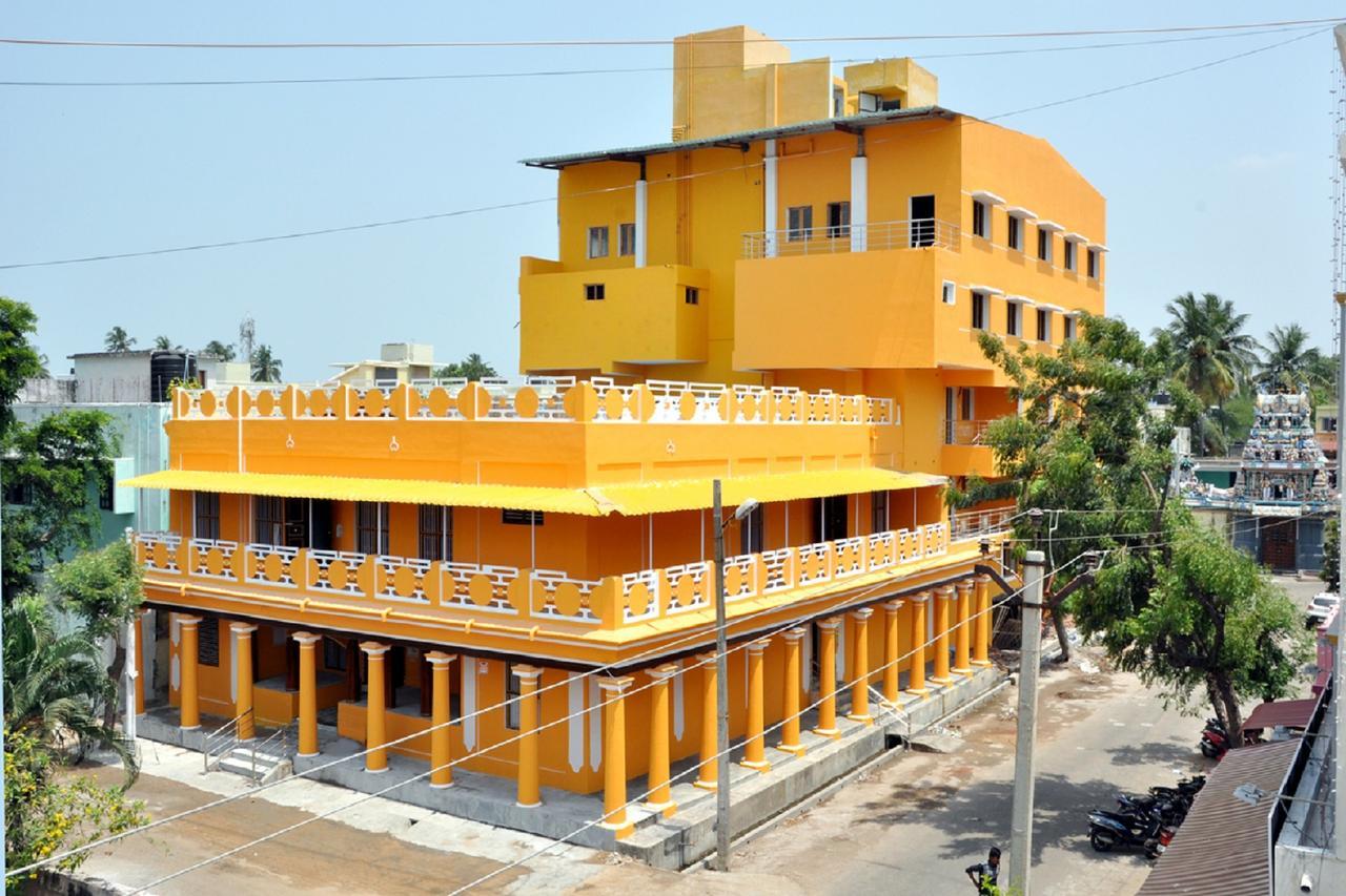 Hotel Anandhiram Heritage Karaikal Esterno foto